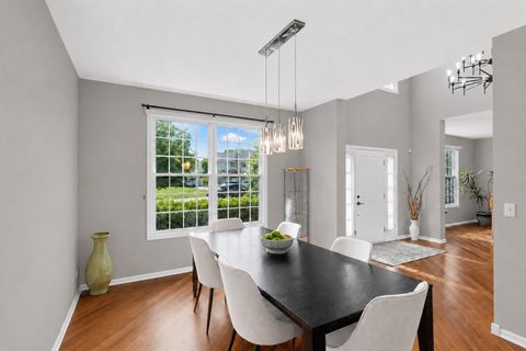 Tiny photo for 1311 Bison Lane, Hoffman Estates, IL 60192 (MLS # 12692427)