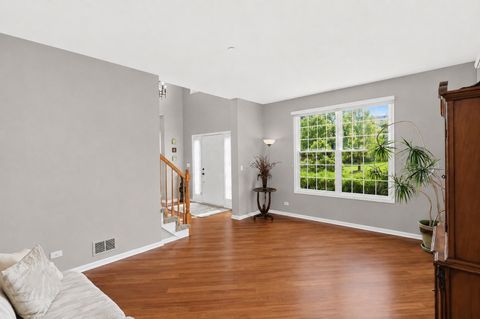 Tiny photo for 1311 Bison Lane, Hoffman Estates, IL 60192 (MLS # 12692427)