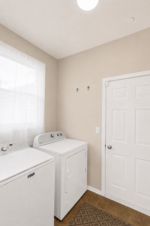 Tiny photo for 1311 Bison Lane, Hoffman Estates, IL 60192 (MLS # 12692427)