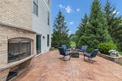 Tiny photo for 1311 Bison Lane, Hoffman Estates, IL 60192 (MLS # 12692427)