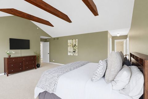 Tiny photo for 1311 Bison Lane, Hoffman Estates, IL 60192 (MLS # 12692427)