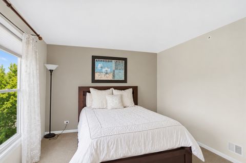 Tiny photo for 1311 Bison Lane, Hoffman Estates, IL 60192 (MLS # 12692427)