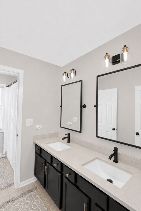 Tiny photo for 1311 Bison Lane, Hoffman Estates, IL 60192 (MLS # 12692427)
