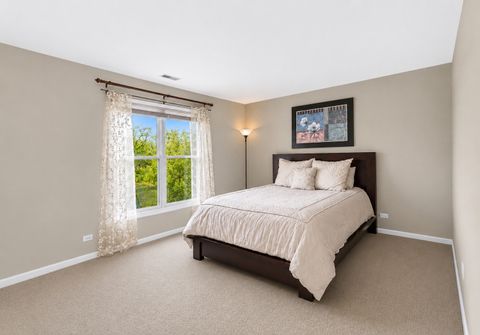 Tiny photo for 1311 Bison Lane, Hoffman Estates, IL 60192 (MLS # 12692427)