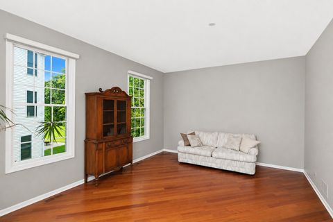 Tiny photo for 1311 Bison Lane, Hoffman Estates, IL 60192 (MLS # 12692427)