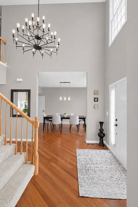 Tiny photo for 1311 Bison Lane, Hoffman Estates, IL 60192 (MLS # 12692427)