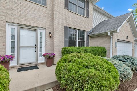 Tiny photo for 1311 Bison Lane, Hoffman Estates, IL 60192 (MLS # 12692427)