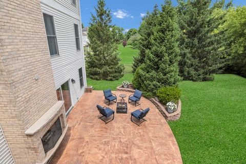 Tiny photo for 1311 Bison Lane, Hoffman Estates, IL 60192 (MLS # 12692427)