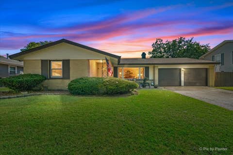 Photo of 43 Grange Road, Elk Grove Village, IL 60007 (MLS # 12730212)