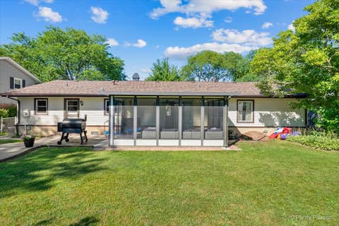 Tiny photo for 43 Grange Road, Elk Grove Village, IL 60007 (MLS # 12730212)