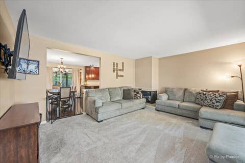 Tiny photo for 43 Grange Road, Elk Grove Village, IL 60007 (MLS # 12730212)