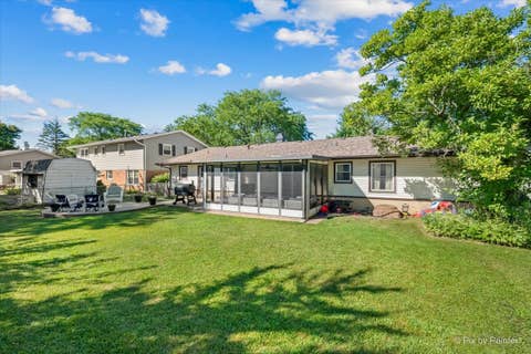 Tiny photo for 43 Grange Road, Elk Grove Village, IL 60007 (MLS # 12730212)