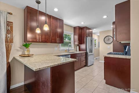 Tiny photo for 43 Grange Road, Elk Grove Village, IL 60007 (MLS # 12730212)