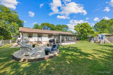 Tiny photo for 43 Grange Road, Elk Grove Village, IL 60007 (MLS # 12730212)
