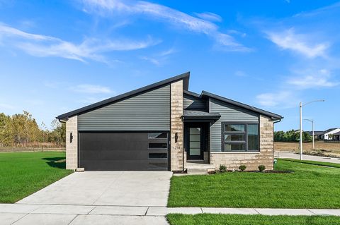 Photo of 1214 Slate Street, Normal, IL 61761 (MLS # 12469517) Photo of 1214 Slate Street, Normal, IL 61761 (MLS # 12469517)