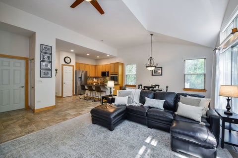 Tiny photo for 322 Quarry Ridge Circle, Sugar Grove, IL 60554 (MLS # 12737508)