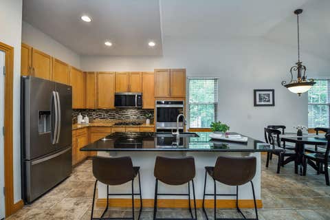 Tiny photo for 322 Quarry Ridge Circle, Sugar Grove, IL 60554 (MLS # 12737508)