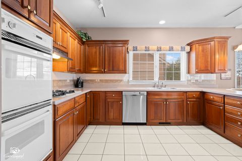 Tiny photo for 2762 Shetland Lane, Aurora, IL 60502 (MLS # 12518611)