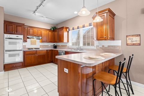 Tiny photo for 2762 Shetland Lane, Aurora, IL 60502 (MLS # 12518611)