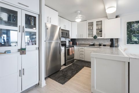 Tiny photo for 5415 N SHERIDAN Road #802, Chicago, IL 60640 (MLS # 12587130)