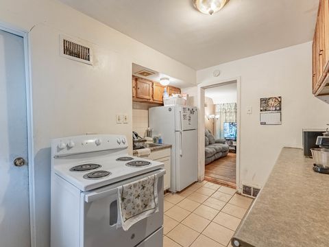 Tiny photo for 3847 Euclid Avenue, Berwyn, IL 60402 (MLS # 12600759)