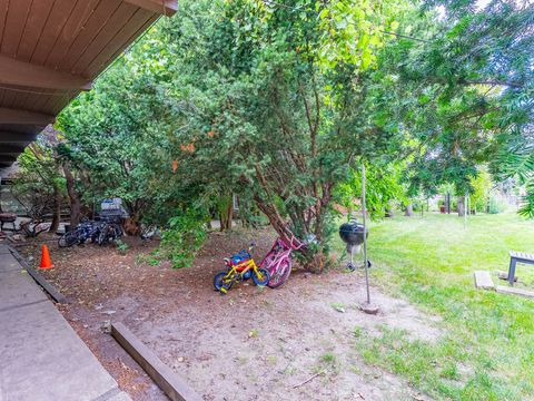 Tiny photo for 3847 Euclid Avenue, Berwyn, IL 60402 (MLS # 12600759)