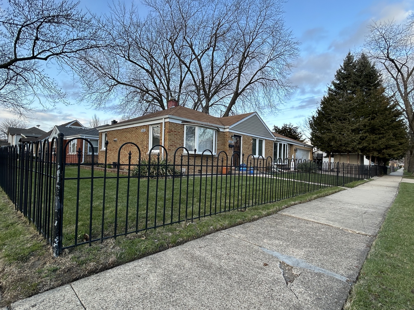 3301 Ernst Street