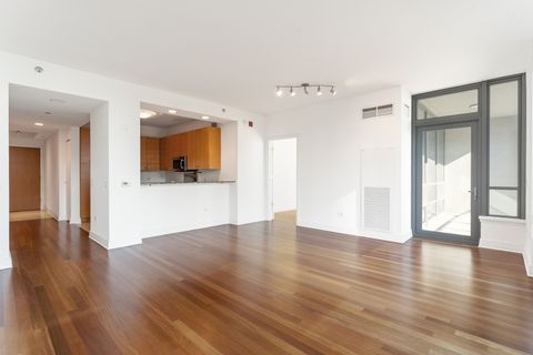 Tiny photo for 600 N Lake Shore Drive #2707, Chicago, IL 60611 (MLS # 12509481)