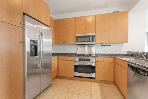 Tiny photo for 600 N Lake Shore Drive #2707, Chicago, IL 60611 (MLS # 12509481)