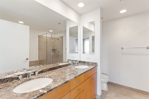 Tiny photo for 600 N Lake Shore Drive #2707, Chicago, IL 60611 (MLS # 12509481)