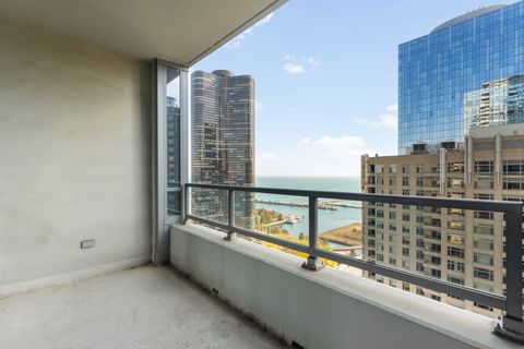 Tiny photo for 600 N Lake Shore Drive #2707, Chicago, IL 60611 (MLS # 12509481)