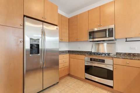 Tiny photo for 600 N Lake Shore Drive #2707, Chicago, IL 60611 (MLS # 12509481)