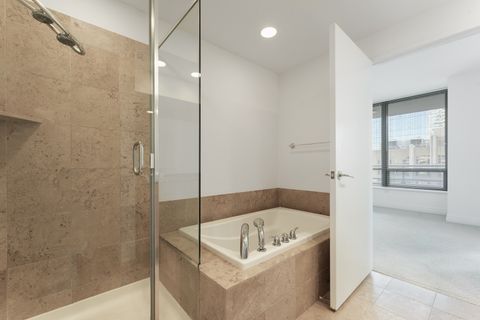 Tiny photo for 600 N Lake Shore Drive #2707, Chicago, IL 60611 (MLS # 12509481)