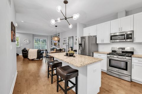 Tiny photo for 1621 Church Street, Evanston, IL 60201 (MLS # 12496919)