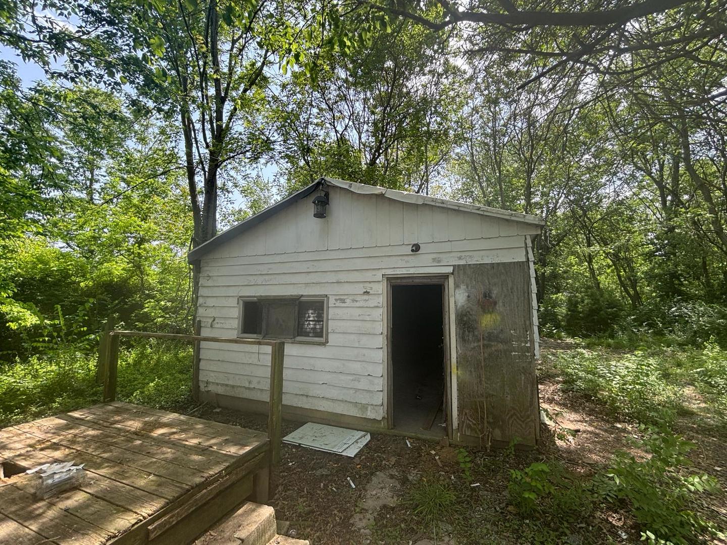 1009 WELKINS Street