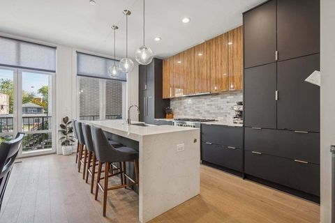 Tiny photo for 6213 S Ellis Avenue, Chicago, IL 60637 (MLS # 12504260)