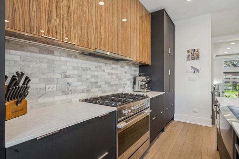 Tiny photo for 6213 S Ellis Avenue, Chicago, IL 60637 (MLS # 12504260)