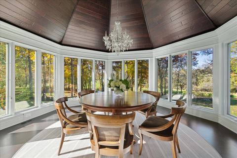 Tiny photo for 166 N Buckley Road, Barrington Hills, IL 60010 (MLS # 12374133)