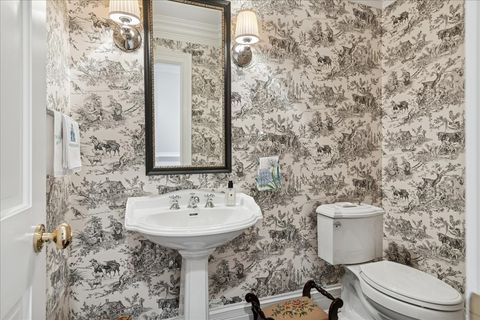 Tiny photo for 166 N Buckley Road, Barrington Hills, IL 60010 (MLS # 12374133)