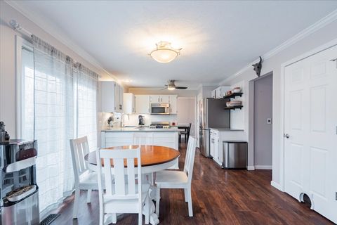 Tiny photo for 607 Old Farm Road, Bloomington, IL 61704 (MLS # 12540144)