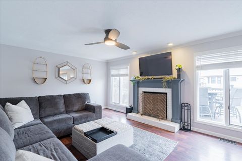 Tiny photo for 607 Old Farm Road, Bloomington, IL 61704 (MLS # 12540144)