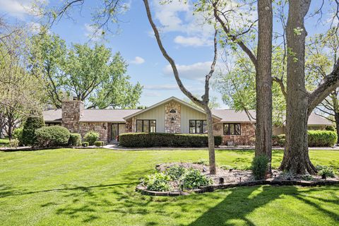 Photo of 940 Milton Bridge Brg, Frankfort, IL 60423 (MLS # 12604148)
