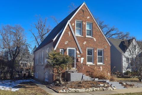 Tiny photo for 3901 Custer Avenue, Lyons, IL 60534 (MLS # 12562123)