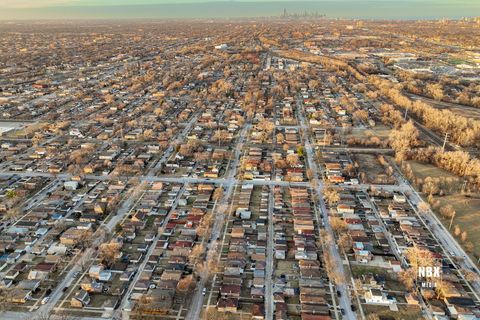 Tiny photo for 9151 S Normal Avenue, Chicago, IL 60620 (MLS # 12455023)