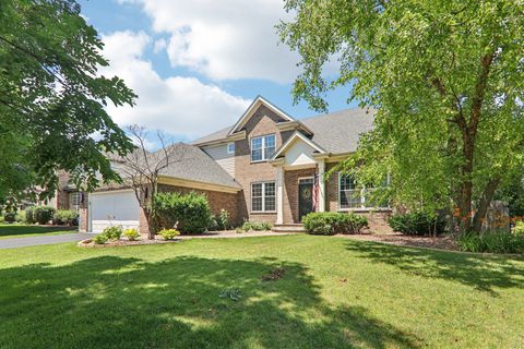 Photo of 5570 Medinah Court, Gurnee, IL 60031 (MLS # 12480714)