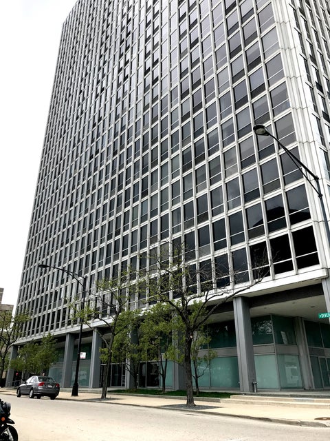 Photo of 330 W Diversey Parkway #807-809, Chicago, IL 60657 (MLS # 12768504)