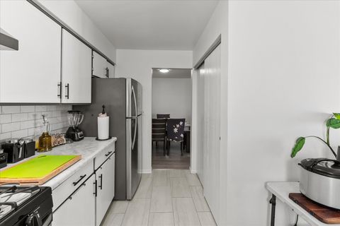 Tiny photo for 1518 Harbour Court #A1, Schaumburg, IL 60193 (MLS # 12512927)