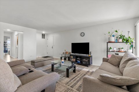 Tiny photo for 1518 Harbour Court #A1, Schaumburg, IL 60193 (MLS # 12512927)