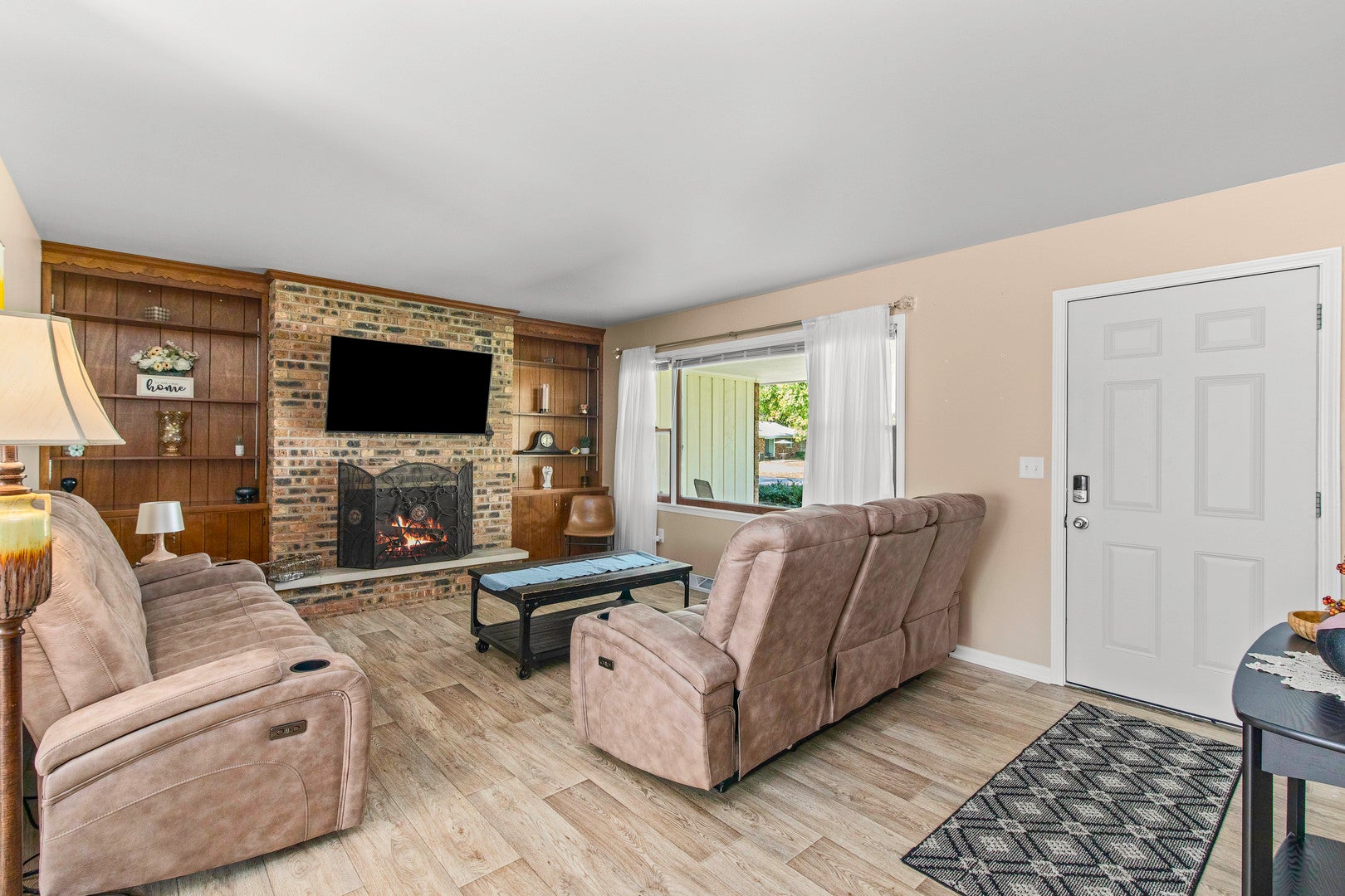 302 Pleasure Drive