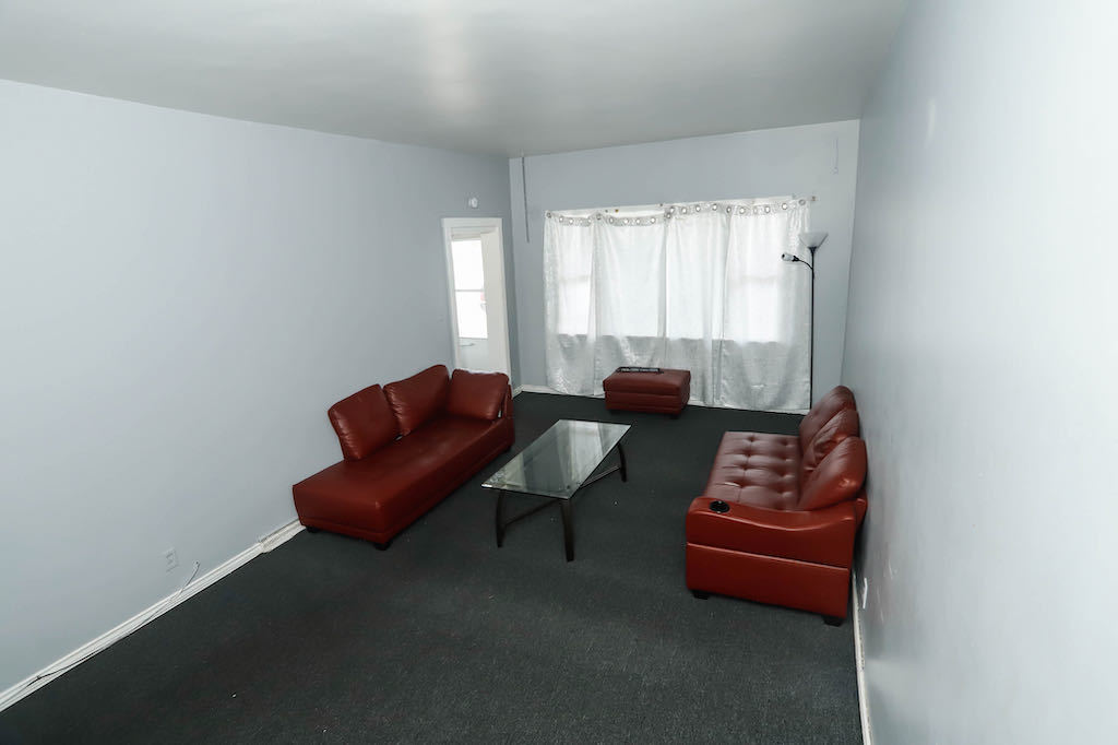 12400-02 S Green Street